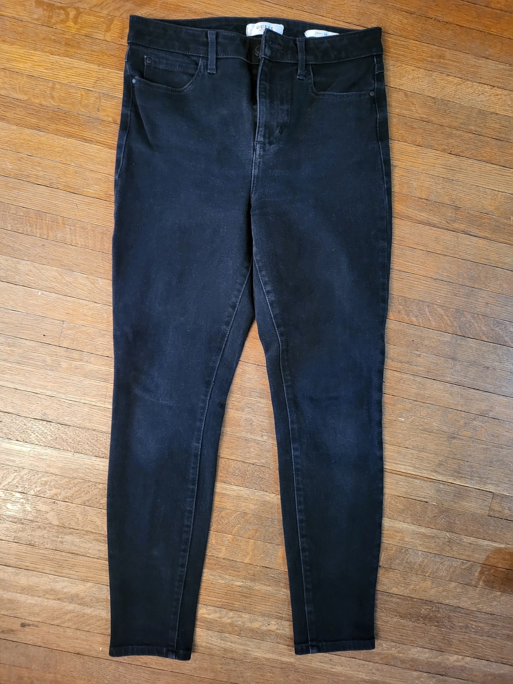 Guess Black Women’s Skinny Jeans